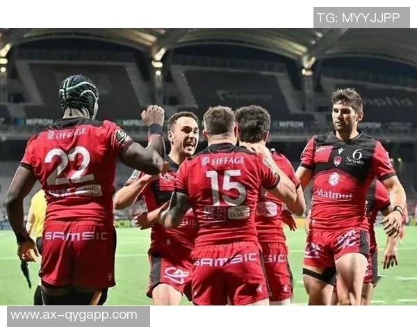 沙尔克04参与哲科争夺战巴黎FC等多队同样表现出浓厚兴趣